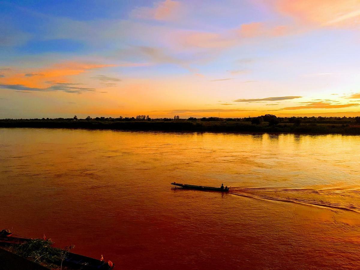 นกฮูกเฮ้าส์ บ้านพักริมโขง Nong Khai Dış mekan fotoğraf